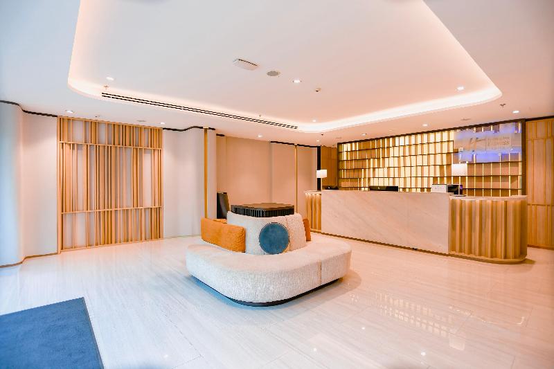 Holiday Inn Express and Suites Bangkok Central Pie - Genel