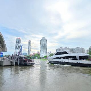 Holiday Inn Express and Suites Bangkok Central Pie fotoÄŸrafÄ±