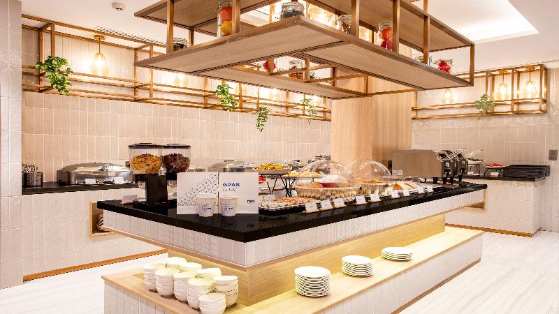 Holiday Inn Express and Suites Bangkok Central Pie - Restoran
