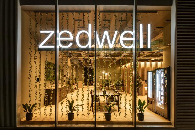 Zedwell Greenwich - Genel