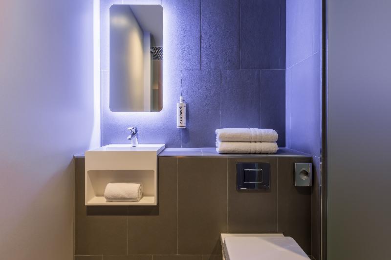 Zedwell Underground Hotel Tottenham Court Road - Oda