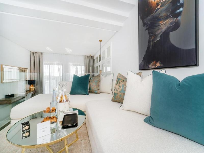 Petit Palace Suites Hotel - Oda