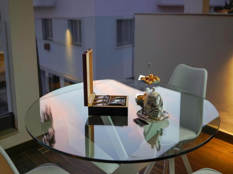 Petit Palace Suites Hotel - Oda