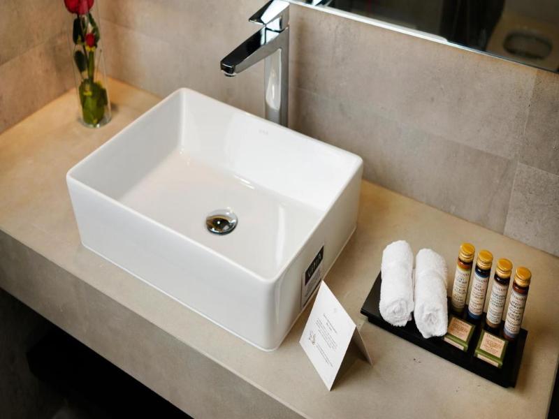 Petit Palace Suites Hotel - Oda