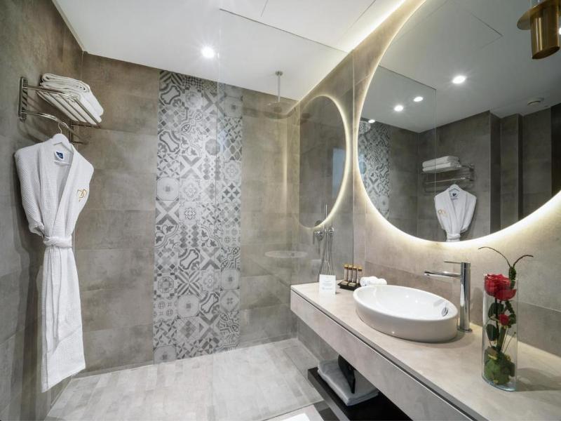 Petit Palace Suites Hotel - Oda