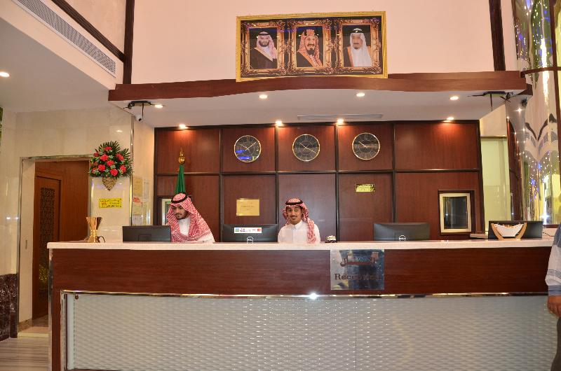 Golden Armada Hotel - Lobi