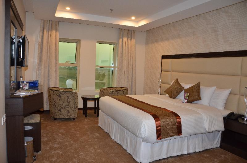 Golden Armada Hotel - Oda