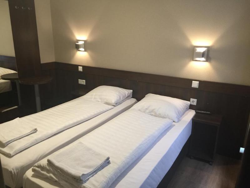 Damrak-Inn - Genel