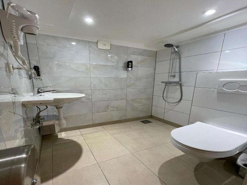 Damrak-Inn - Genel
