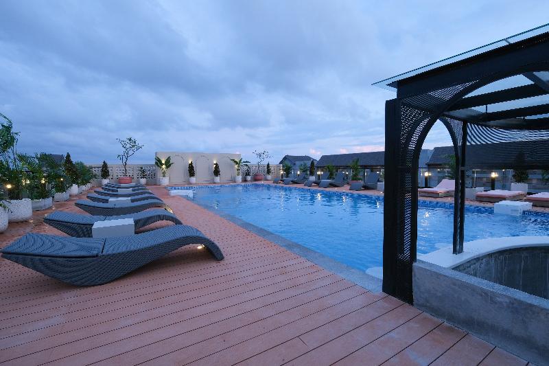 Aster Apartment Bali - Havuz
