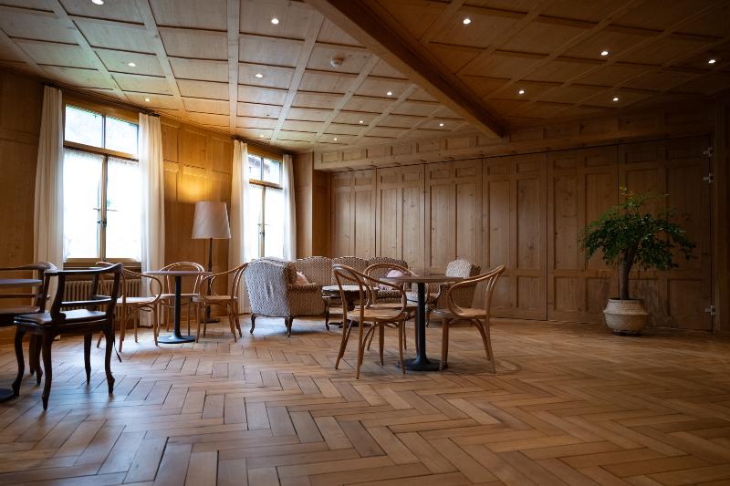 Fluehli Hotel Kurhaus - Lobi