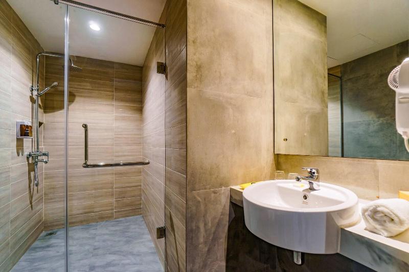 Yello Hotel Harbour Bay Batam - Oda