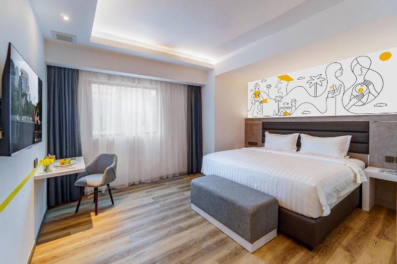 Yello Hotel Harbour Bay Batam - Oda