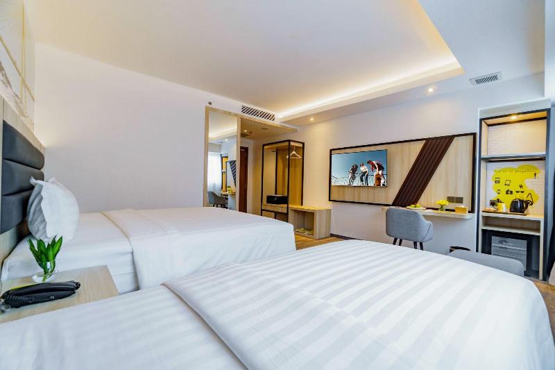Yello Hotel Harbour Bay Batam - Oda