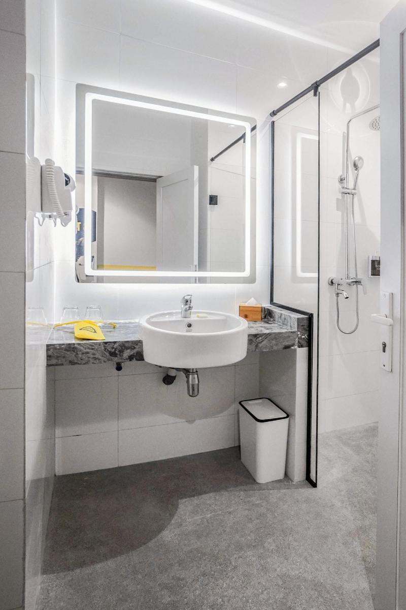 Yello Hotel Harbour Bay Batam - Oda