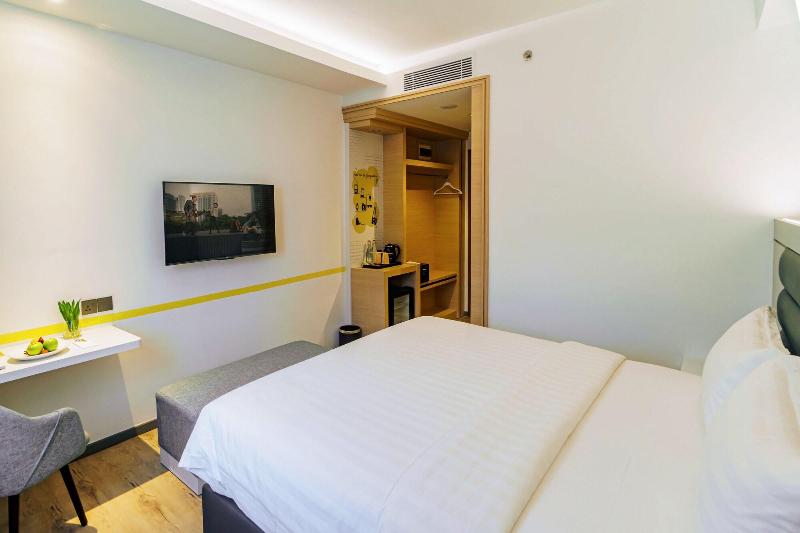 Yello Hotel Harbour Bay Batam - Oda