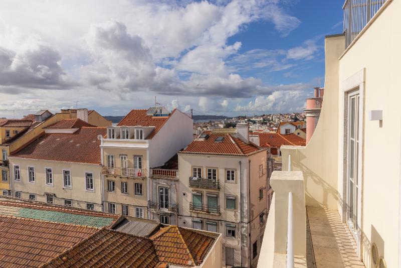 Libere Lisbon Principe Real - Genel