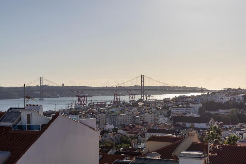 Libere Lisbon Principe Real - Genel