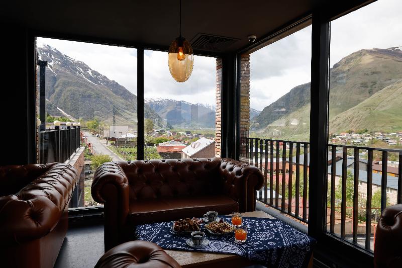 Hotel Memoir Kazbegi - Teras