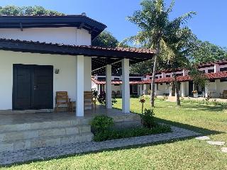 Balong Balong Surf Bungalows and Restaurant otel fotoğrafı