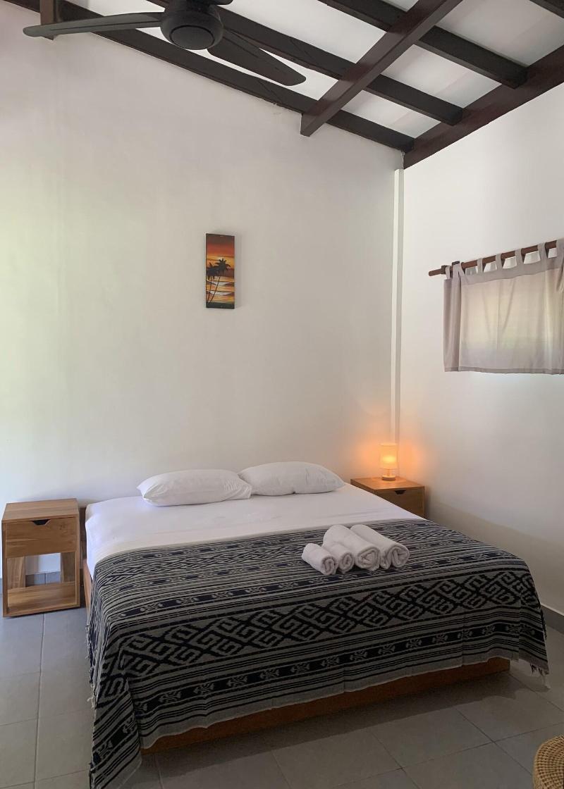 Balong Balong Surf Bungalows and Restaurant - Oda