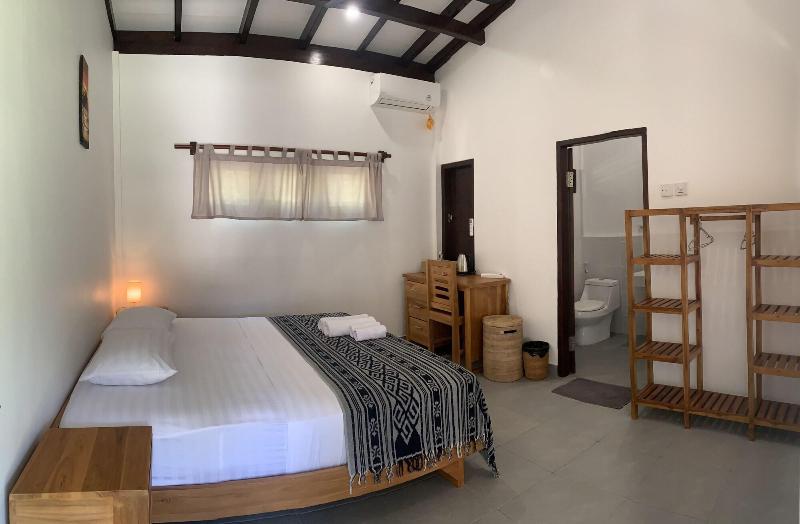 Balong Balong Surf Bungalows and Restaurant - Oda