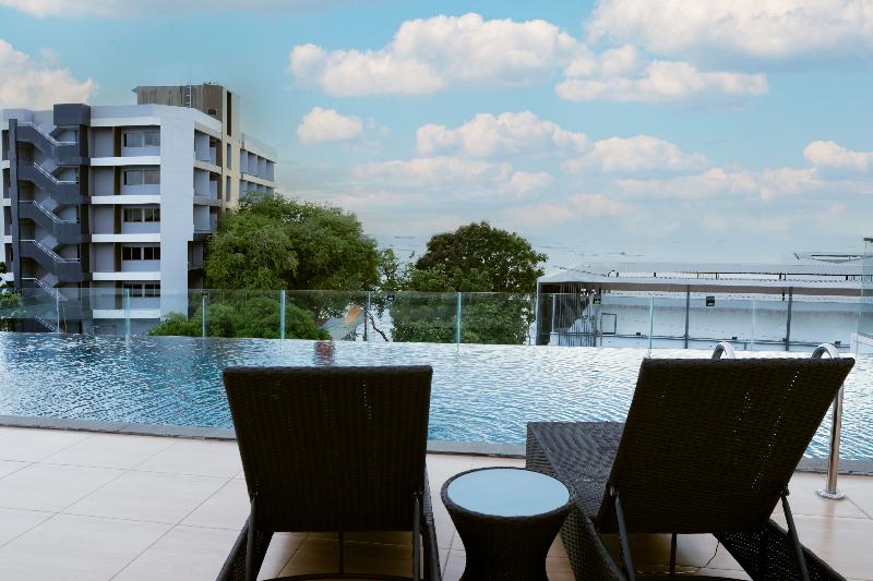 Karin Hotel And Serviced Apartment - Havuz