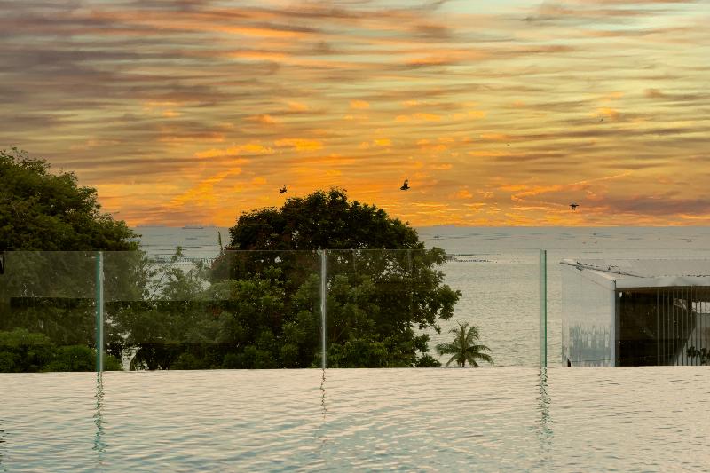 Karin Hotel And Serviced Apartment - Havuz