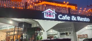D&D Guest House & Cafe Syariah by ZUZU otel fotoğrafı