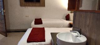 D&D Guest House & Cafe Syariah by ZUZU fotoÄŸrafÄ±
