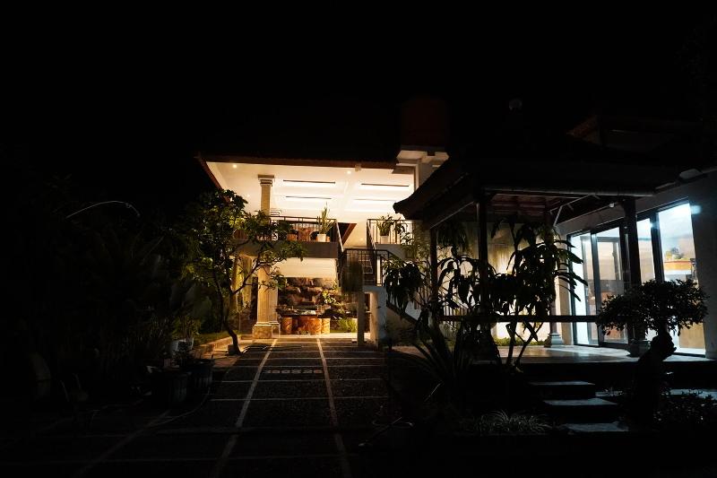 Umah Dayuh Uluwatu By Zuzu - Genel