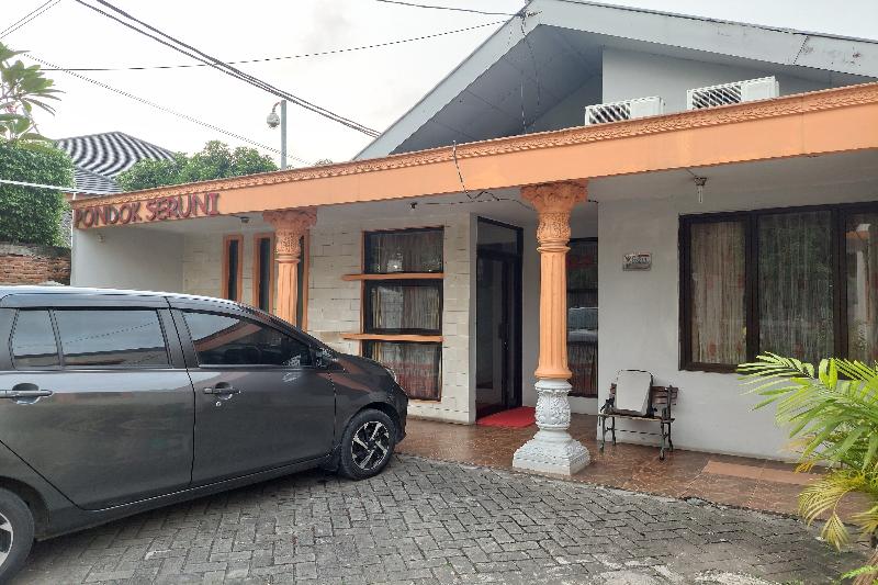 Pondok Seruni Kemanggisan Jakarta By Zuzu - Genel