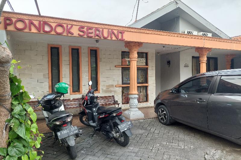 Pondok Seruni Kemanggisan Jakarta By Zuzu - Genel