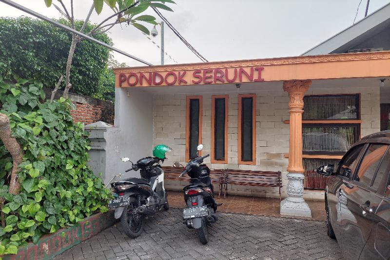 Pondok Seruni Kemanggisan Jakarta By Zuzu - Genel