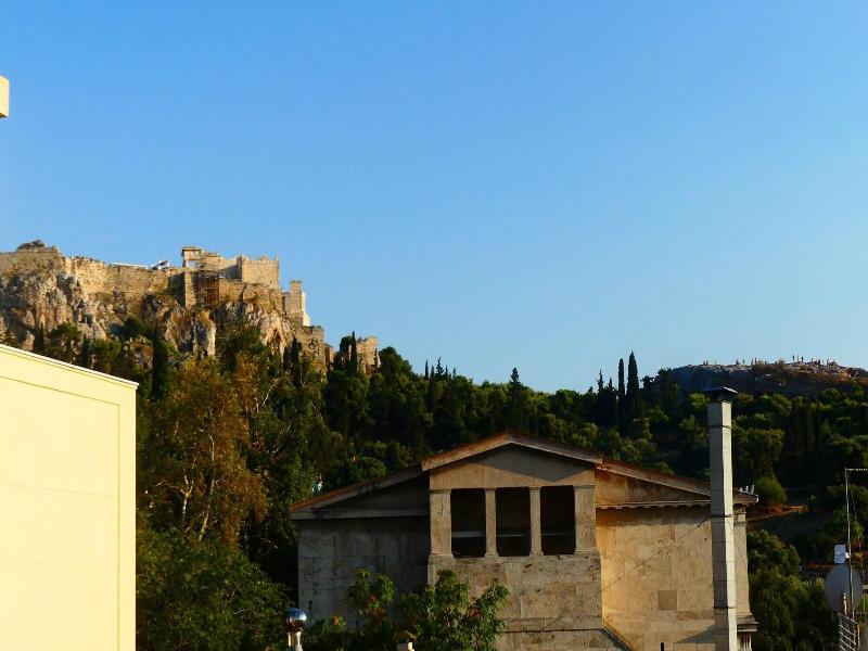Theasis Athens - Genel