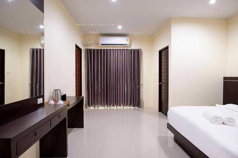 Thip Thip Hotel By Zuzu - Oda
