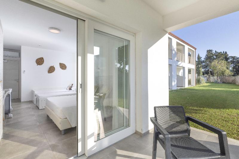 Hotel S'arena Beach - Oda