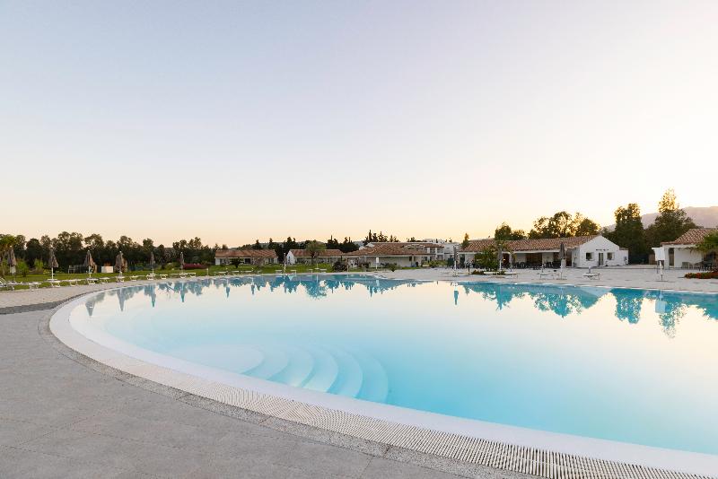 Hotel S'arena Beach - Havuz