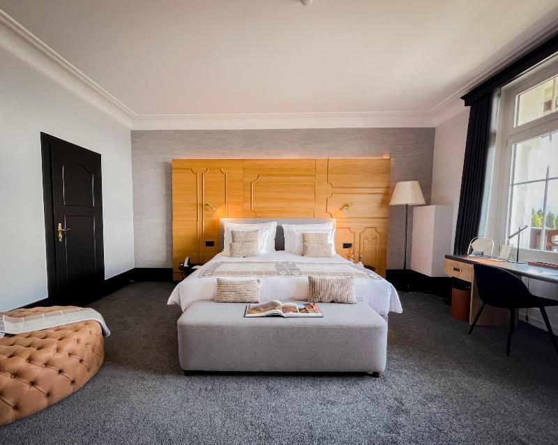 Villars Palace - Oda