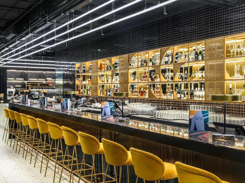 TRIBE Budapest Stadium - Bar