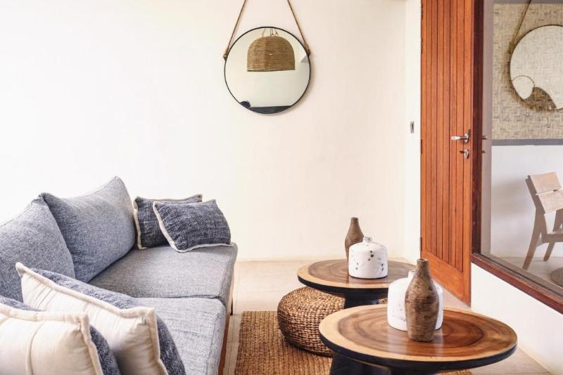 Amber Lombok Beach Resort By Cross Collection - Oda