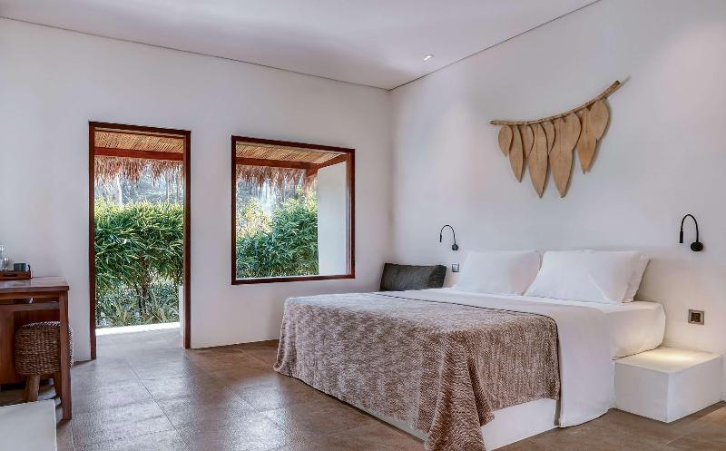 Amber Lombok Beach Resort By Cross Collection - Oda