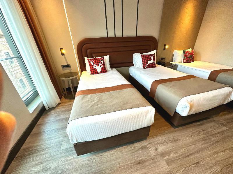 Edition Old City Hotel - Oda
