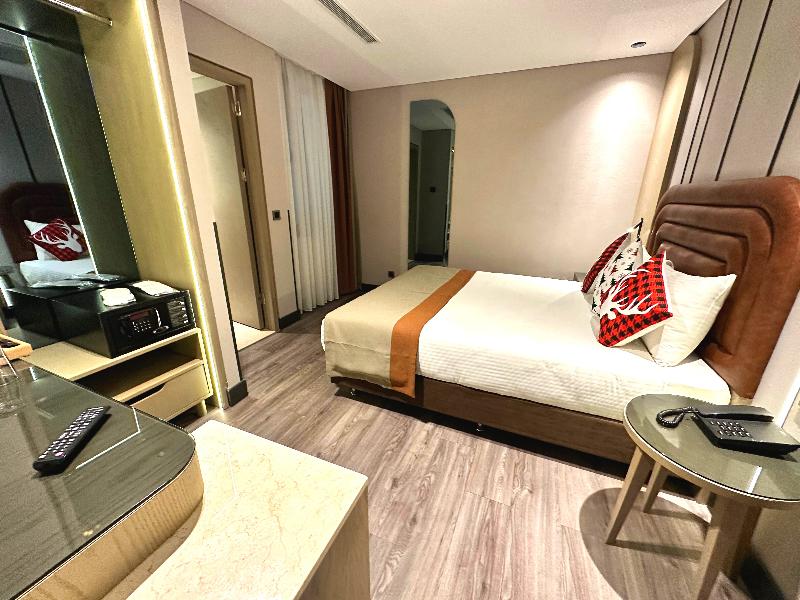 Edition Old City Hotel - Oda