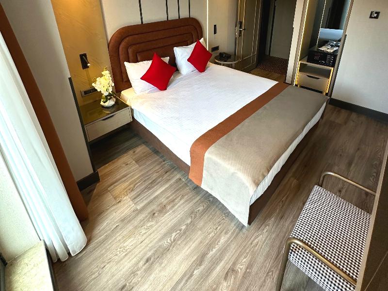 Edition Old City Hotel - Oda