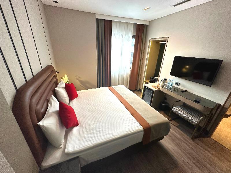 Edition Old City Hotel - Oda