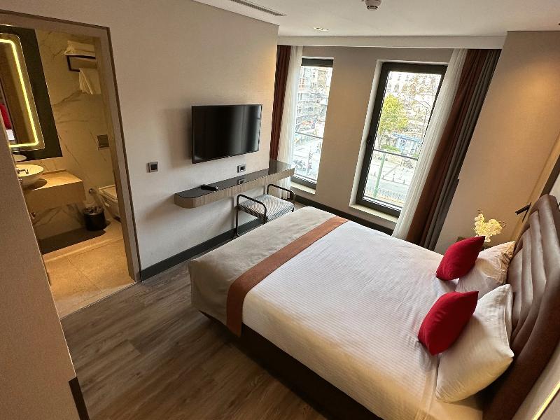 Edition Old City Hotel - Oda