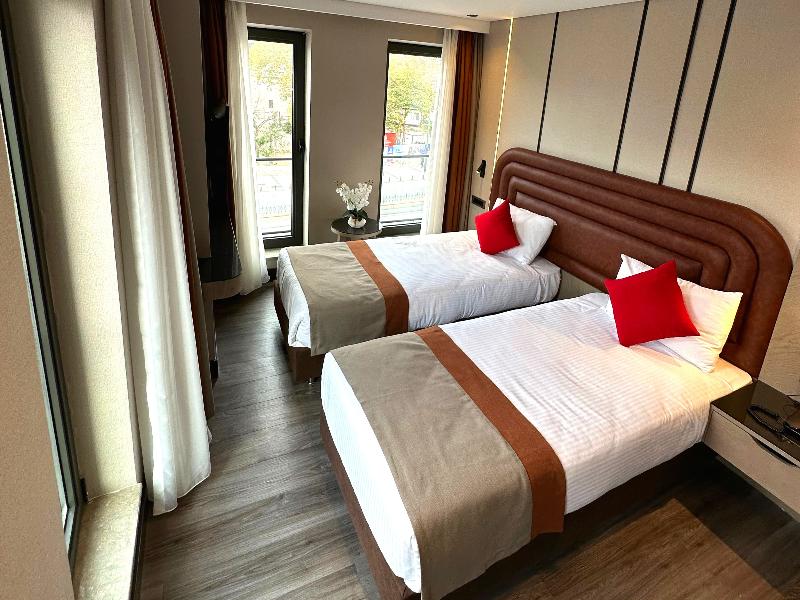 Edition Old City Hotel - Oda