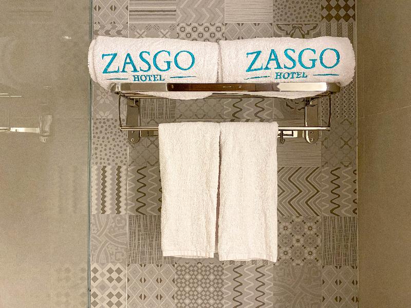 Zasgo Hotel - Oda