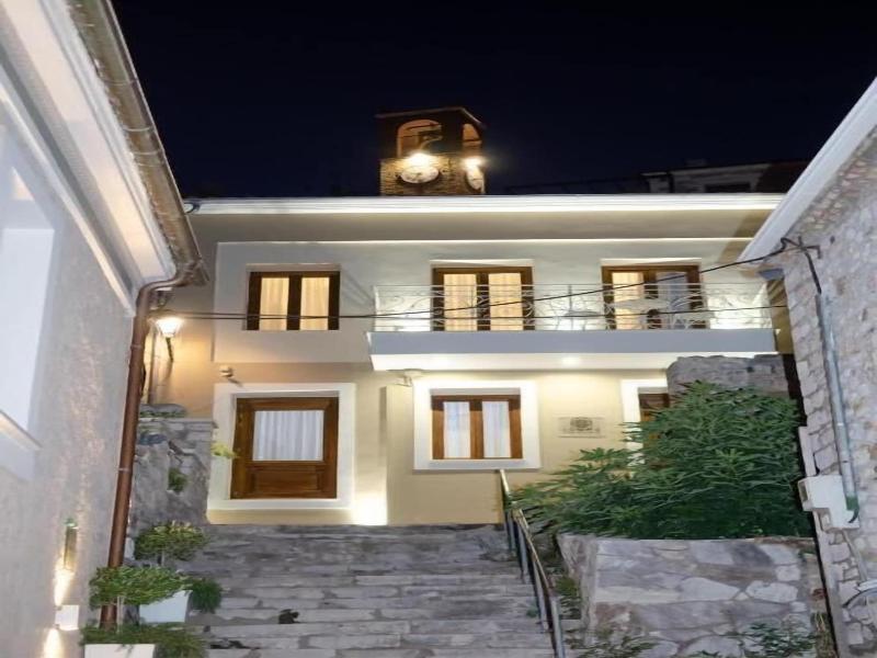 Leone Suites - Genel